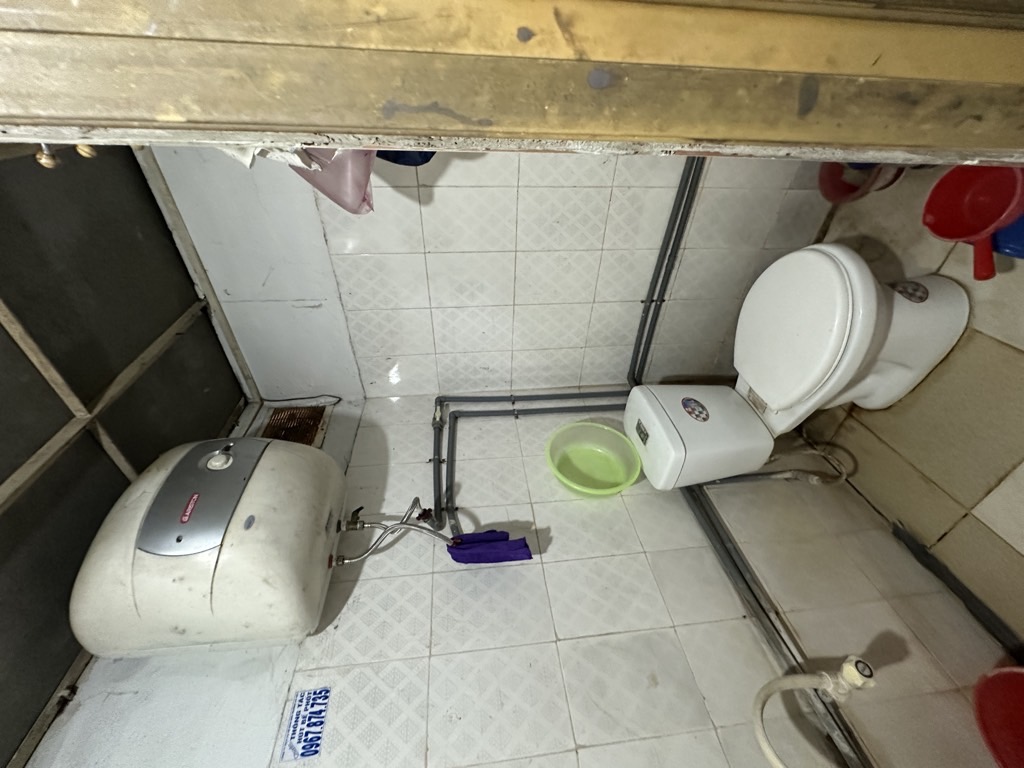 Bán nhà Lĩnh Nam - diện tích 34.6m2 1 tầng - ô tô tránh - giá 2,5 tỷ