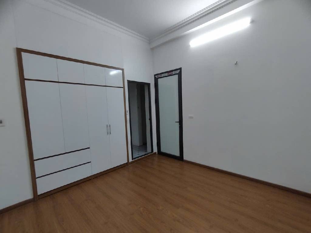 Bán nhà Định Công - diện tích 31.5m2 5 tầng - Nhà đẹp, full công năng - giá 6,5 tỷ