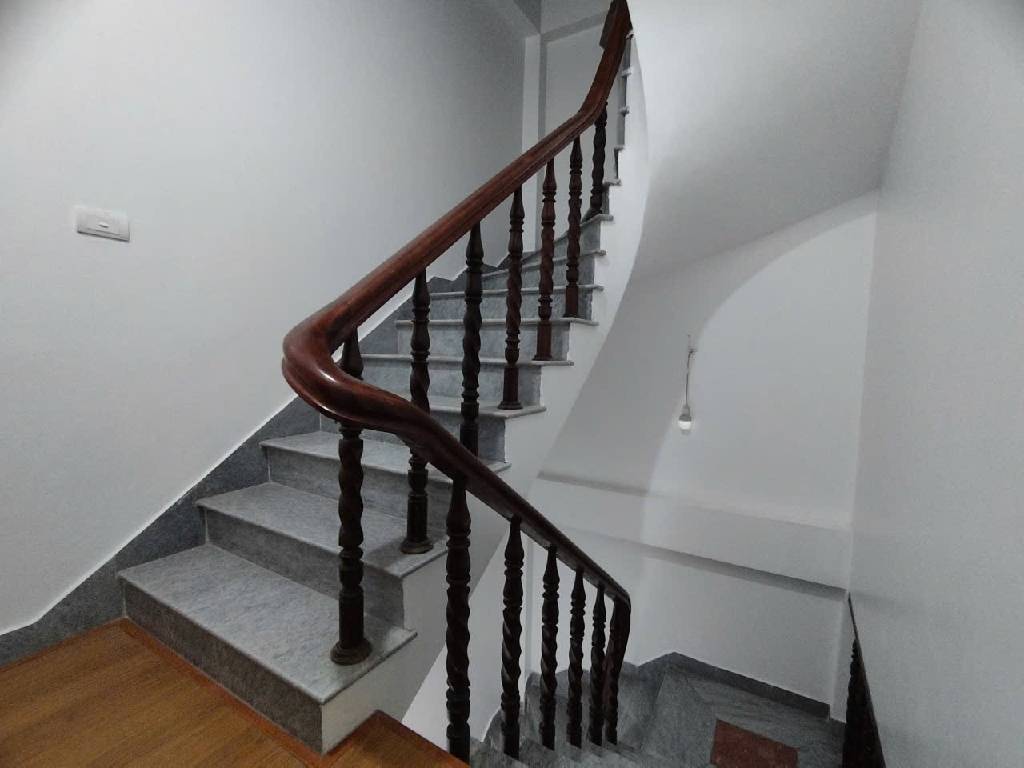 Bán nhà Định Công - diện tích 31.5m2 5 tầng - Nhà đẹp, full công năng - giá 6,5 tỷ