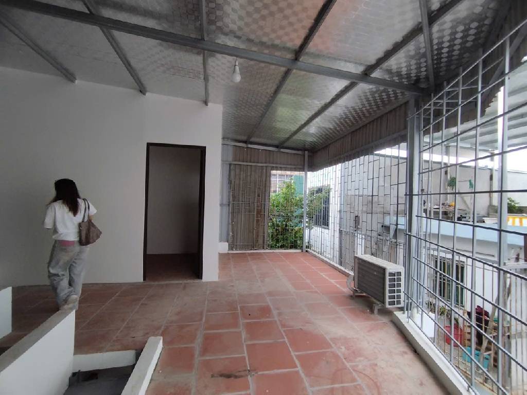 Bán nhà Định Công - diện tích 31.5m2 5 tầng - Nhà đẹp, full công năng - giá 6,5 tỷ