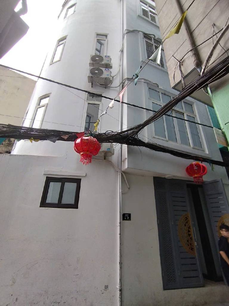 Bán nhà Định Công - diện tích 31.5m2 5 tầng - Nhà đẹp, full công năng - giá 6,5 tỷ