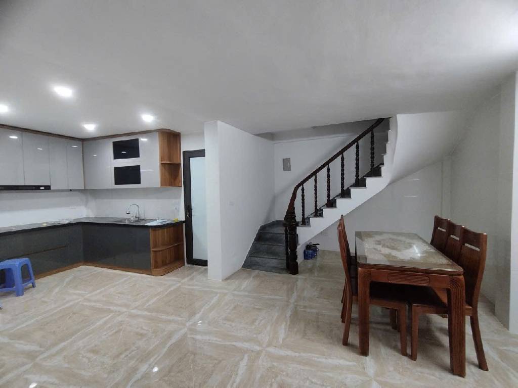 Bán nhà Định Công - diện tích 31.5m2 5 tầng - Nhà đẹp, full công năng - giá 6,5 tỷ