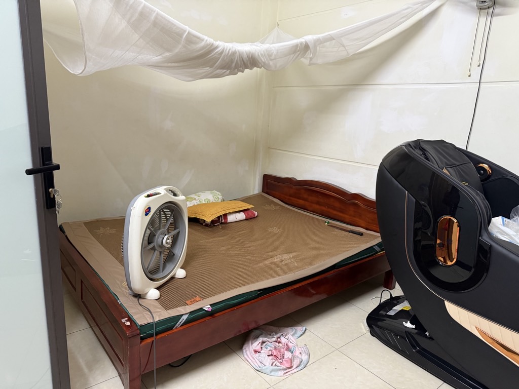 Bán nhà Hoàng Mai - diện tích 20m2 5 tầng - Ô TÔ CHẠY BÀN CỜ - giá 8 tỷ