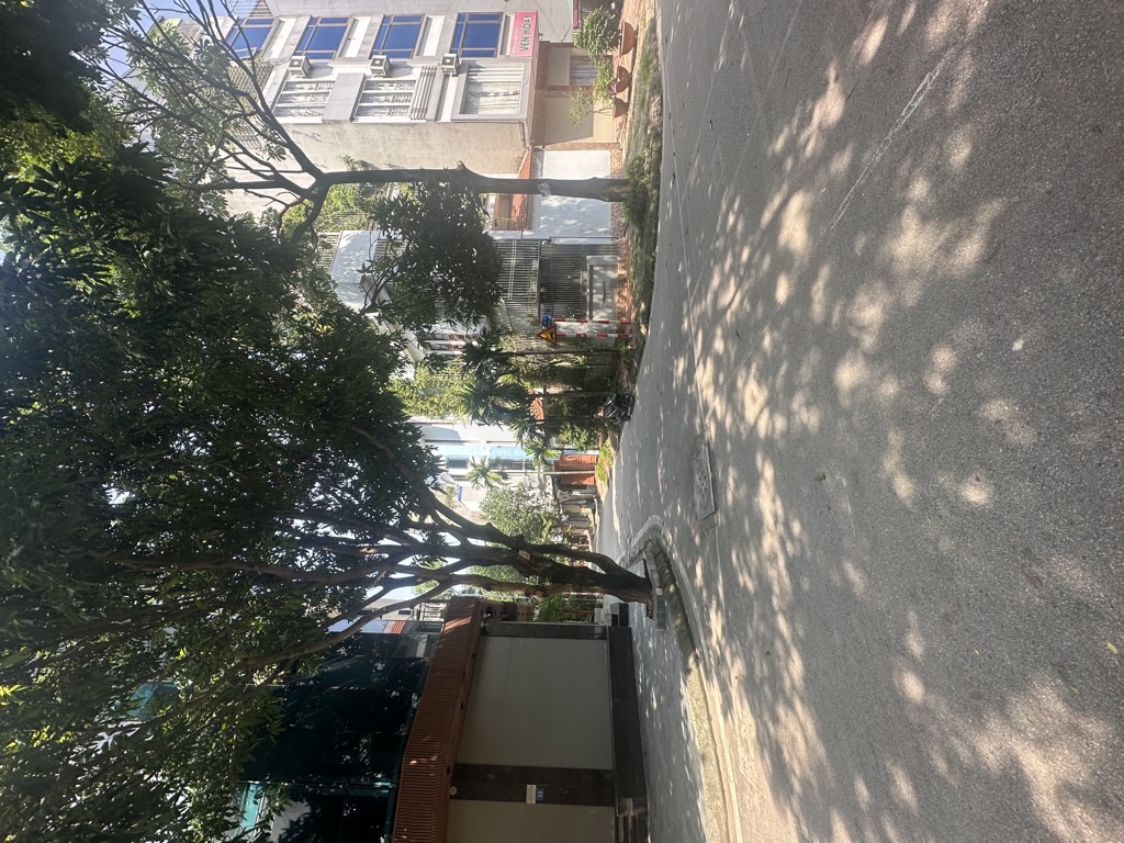 Bán nhà Lĩnh Nam - diện tích 76m2 5 tầng - LÔ GÓC - giá 23,5 tỷ