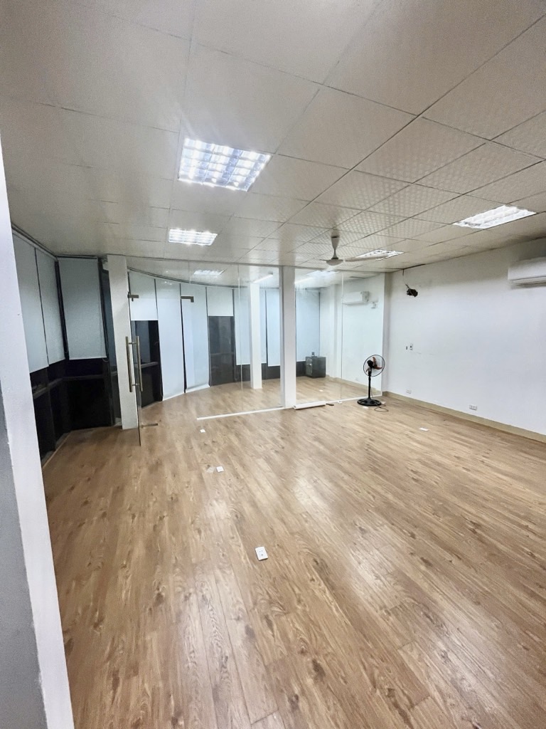 Bán nhà Lĩnh Nam - diện tích 76m2 5 tầng - LÔ GÓC - giá 23,5 tỷ