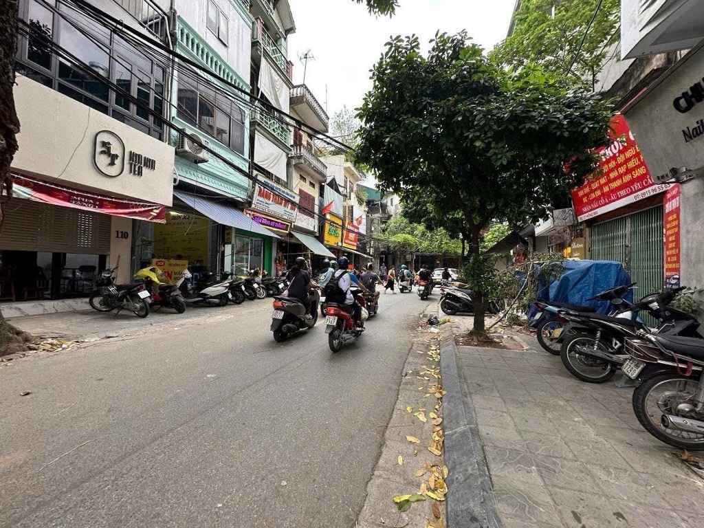 Bán nhà Hồng Mai - diện tích 28.2m2 2 tầng - Mặt phố kinh doanh sầm uất - giá 12,9 tỷ