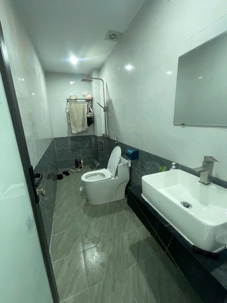 Bán nhà Lò Đúc - diện tích 18,6m2 5 tầng - ô tô cách nhà 10m - giá 7,1 tỷ