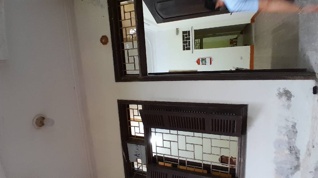 Bán nhà Trương Định - diện tích 78m2 3 tầng - Ô TÔ THÔNG - giá 15,8 tỷ