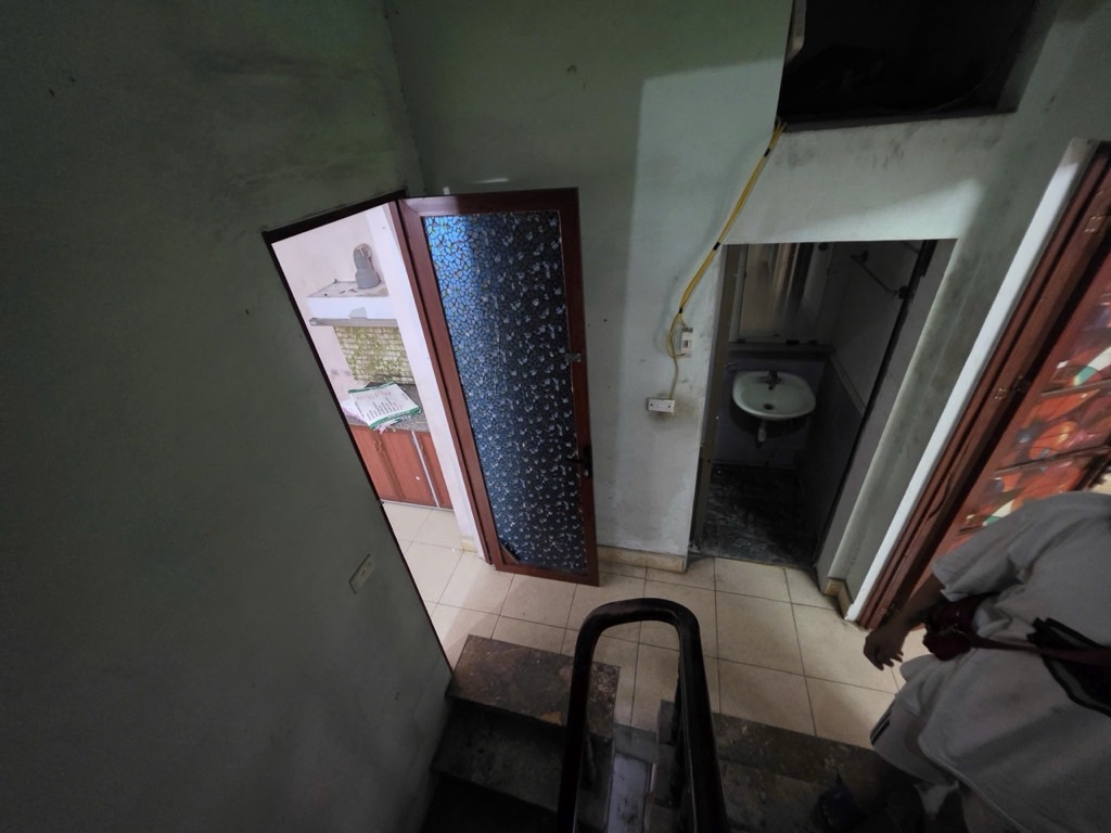 Bán nhà Ngõ Quỳnh - diện tích 71.6m2 4 tầng - ô tô vào trong nhà - giá 16 tỷ