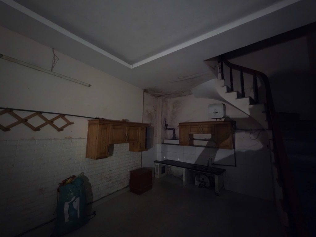 Bán nhà Ngõ Quỳnh - diện tích 71.6m2 4 tầng - ô tô vào trong nhà - giá 16 tỷ