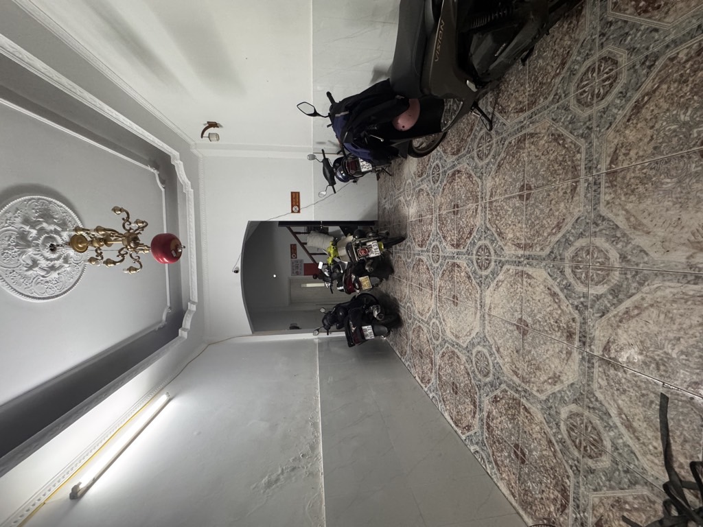 Bán nhà Kim Ngưu - diện tích 47.1m2 4 tầng - vị trí đẹp, ngõ nông và rộng - giá 11,25 tỷ