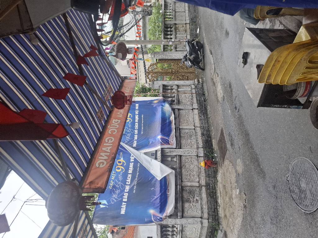 Bán nhà Vĩnh Hưng - diện tích 30m2 5 tầng - ngõ nông sát chợ - giá 6,8 tỷ