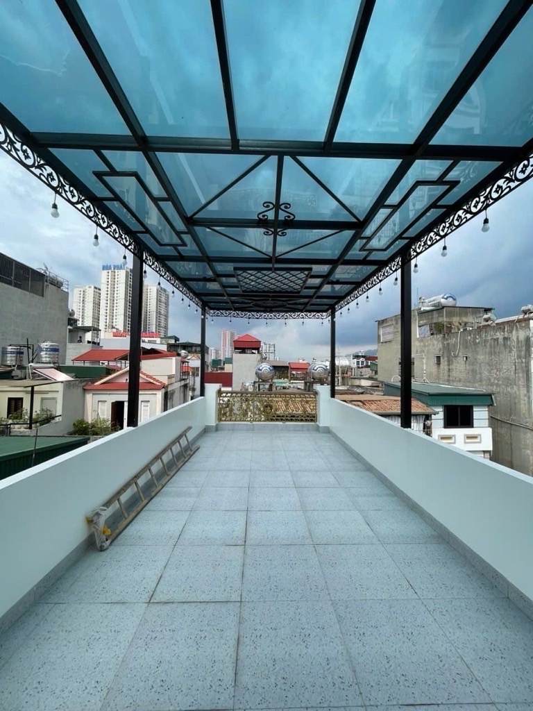 Bán nhà Giáp Bát - diện tích 51m2 6 tầng - Cực phẩm thang máy mặt phố kinh doanh - giá 22,8 tỷ