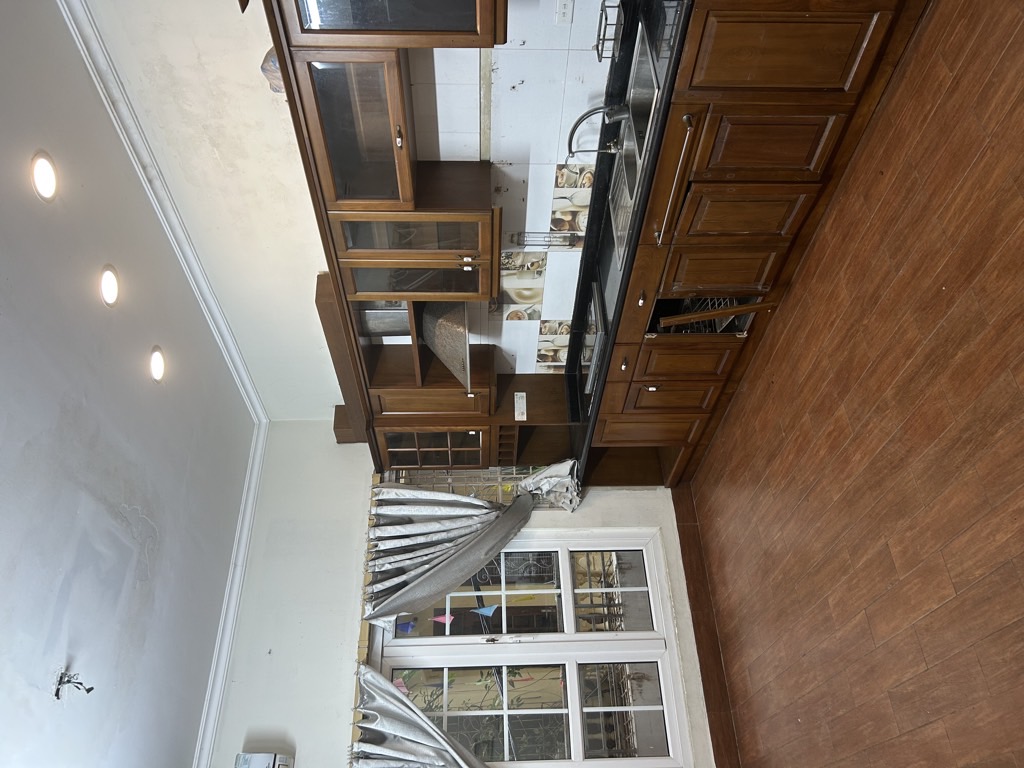 Bán nhà Tô Vĩnh Diện - diện tích 52m2 5 tầng - Mặt đường vỉa hè ô tô tránh - giá 21,5 tỷ