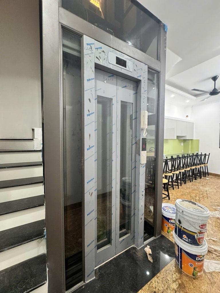 Bán nhà Ngô Tất Tố - diện tích 44m2 5 tầng - Lô góc 3 thoáng - giá 19,5 tỷ