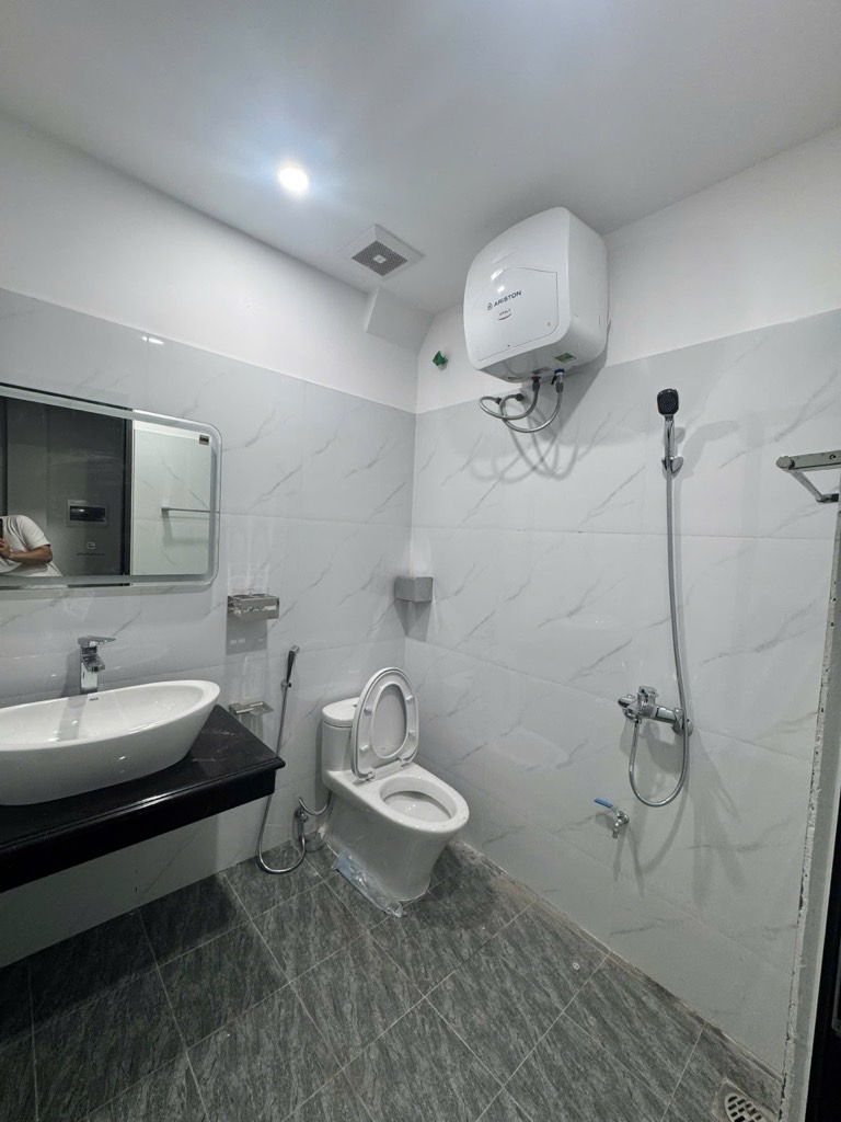 Bán nhà Ngô Tất Tố - diện tích 44m2 5 tầng - Lô góc 3 thoáng - giá 19,5 tỷ