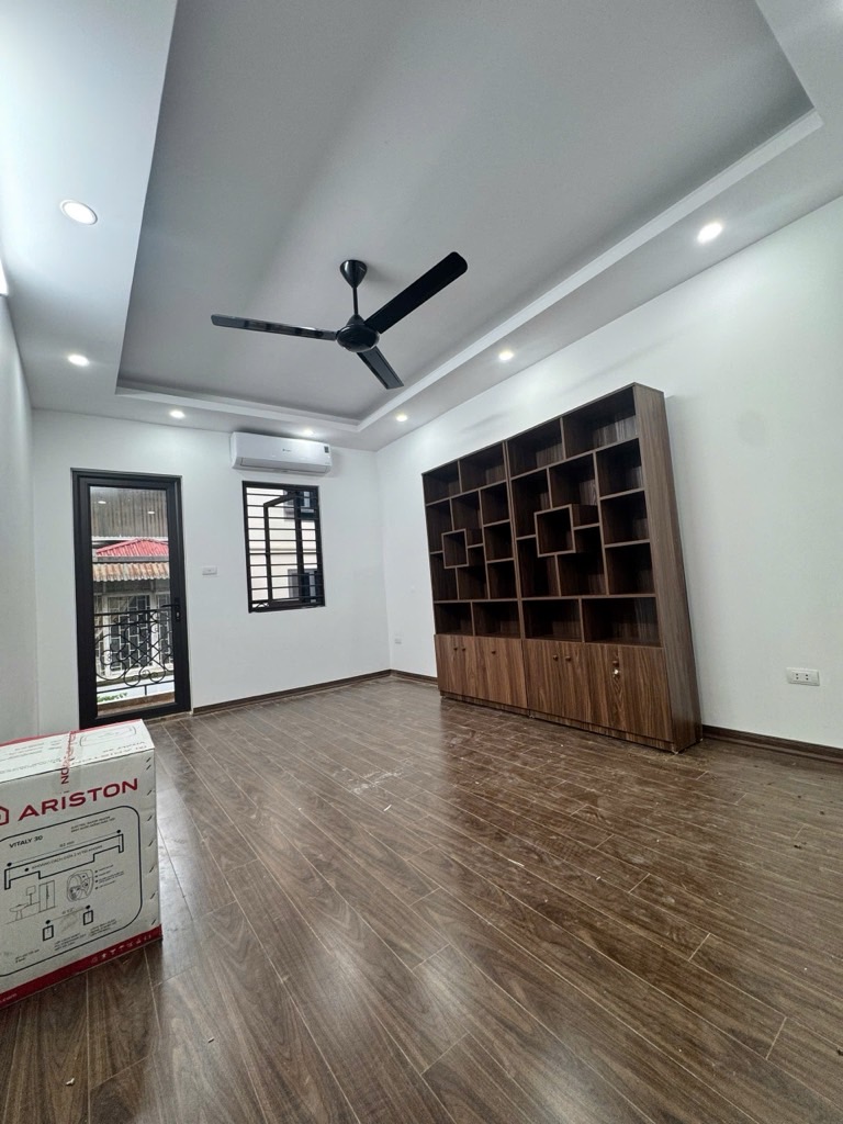 Bán nhà Ngô Tất Tố - diện tích 44m2 5 tầng - Lô góc 3 thoáng - giá 19,5 tỷ