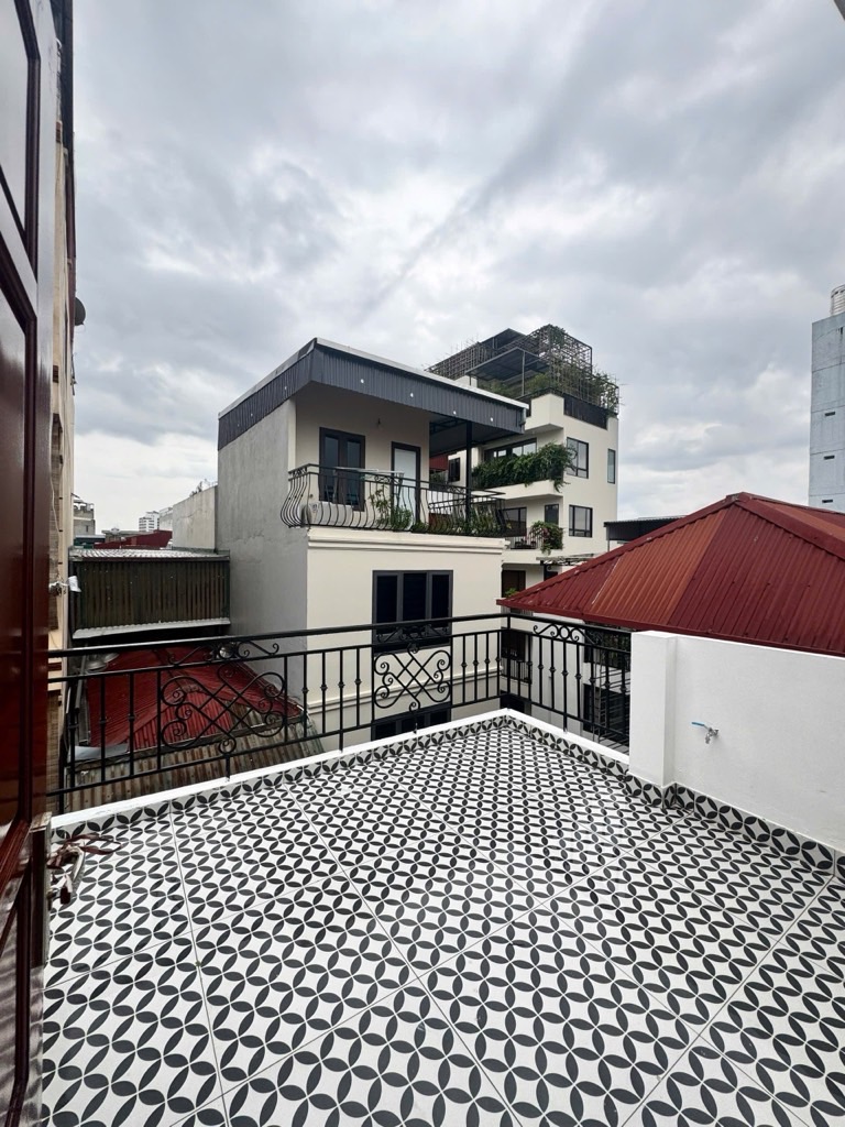 Bán nhà Ngô Tất Tố - diện tích 44m2 5 tầng - Lô góc 3 thoáng - giá 19,5 tỷ