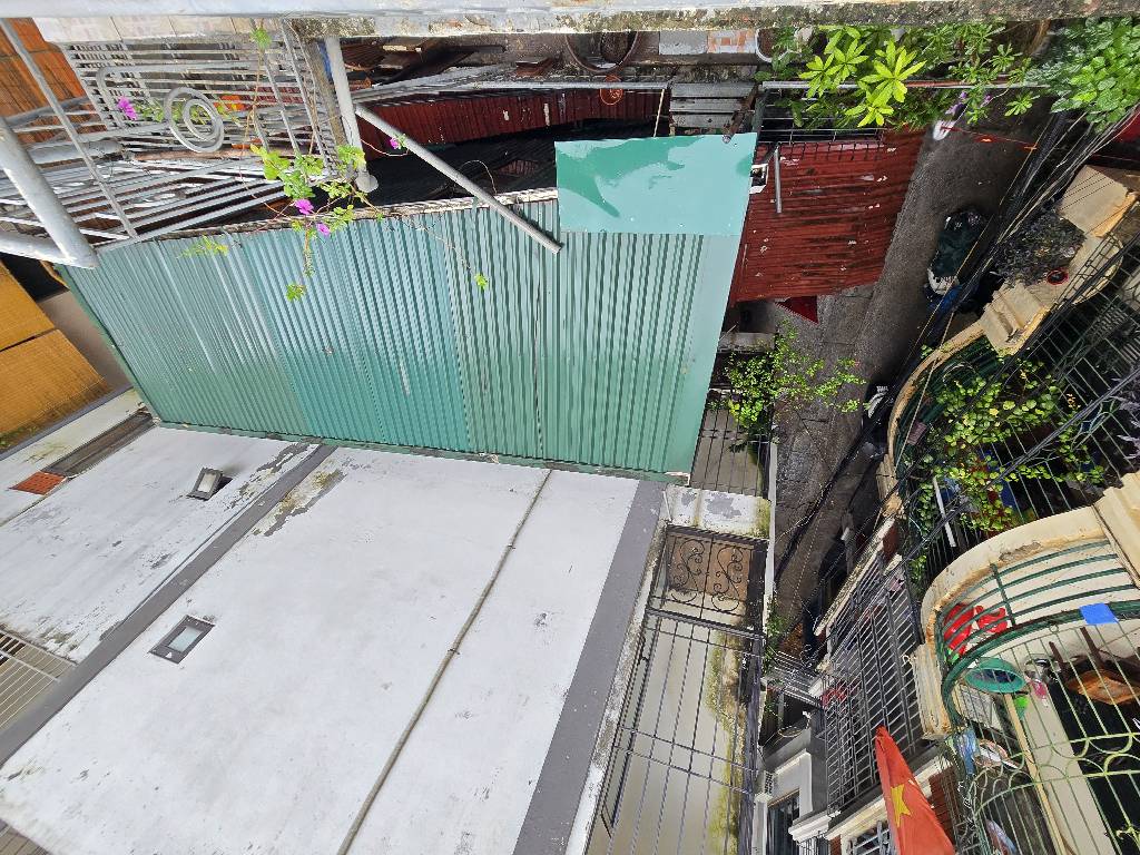 Bán nhà Ngõ Đình Đông - diện tích 34,6m2 3 tầng - Lô góc, kinh doanh - giá 9,5 tỷ