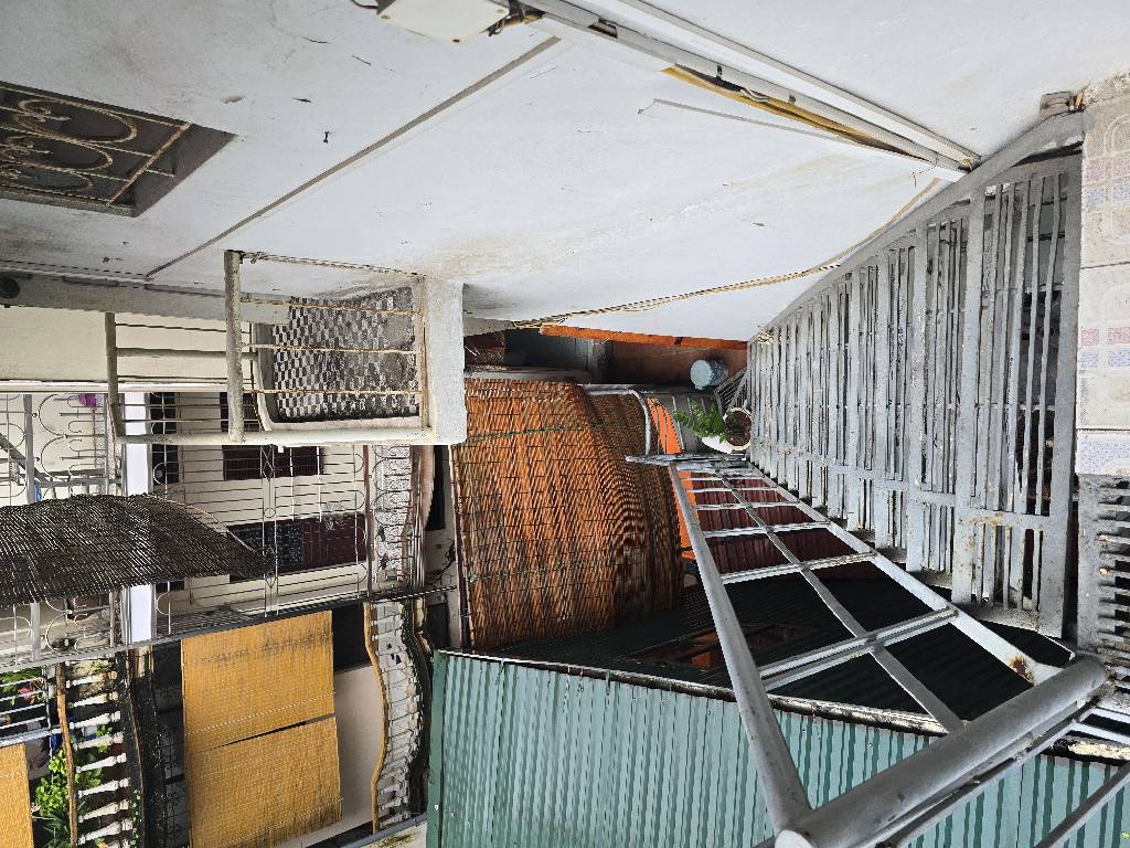 Bán nhà Ngõ Đình Đông - diện tích 34,6m2 3 tầng - Lô góc, kinh doanh - giá 9,5 tỷ