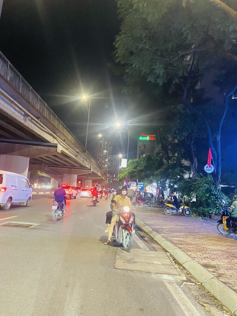 Bán nhà Nghiêm Xuân Yêm - diện tích 78m2 7 tầng - Sổ đỏ chính chủ sẵn sàng giao dịch - giá 5,5 tỷ