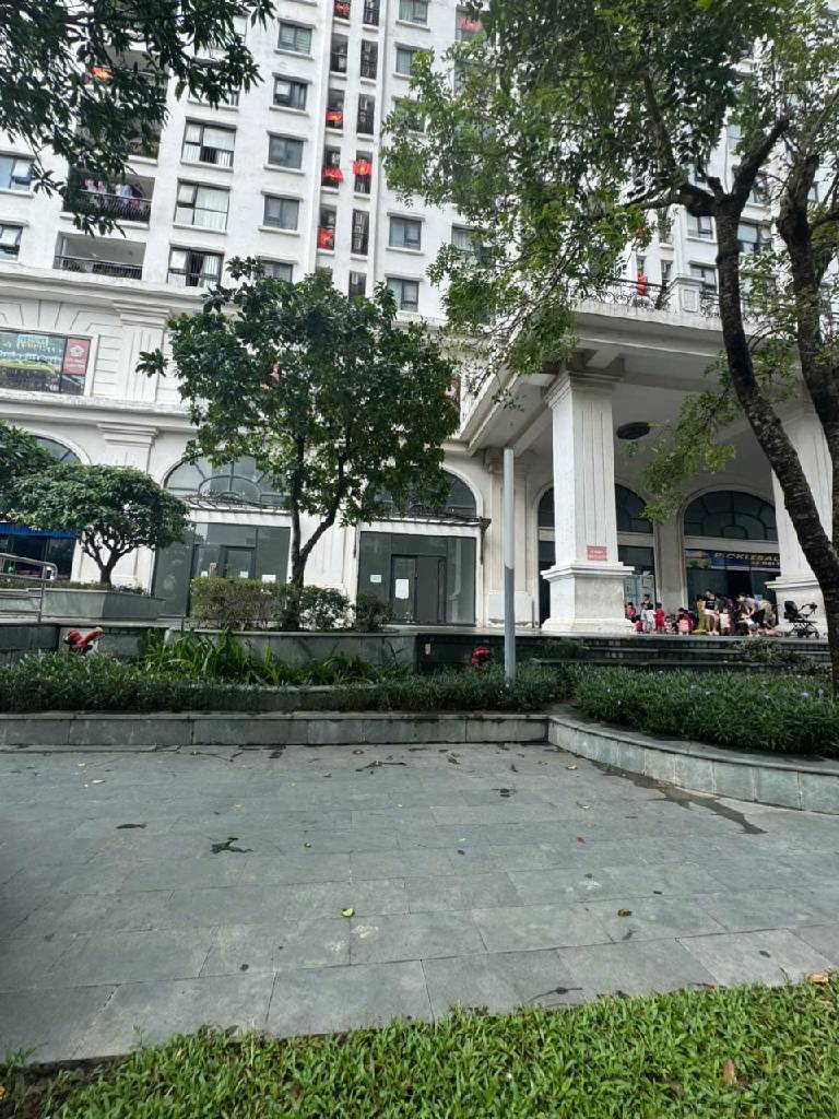 Bán nhà Đại Từ - diện tích 74m2 2 tầng - SHOPHOUSE - giá 15,9 tỷ