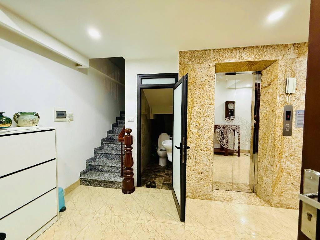 Bán nhà Khương Đình - diện tích 100m2 7 tầng - SIÊU PHẨM - giá 21,5 tỷ