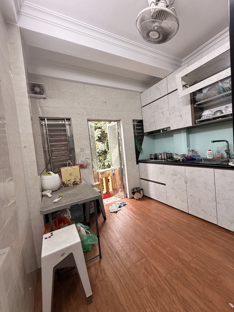 Bán nhà Trung Tiền - diện tích 16,4m2 6 tầng - Ô tô tránh - giá 9 tỷ