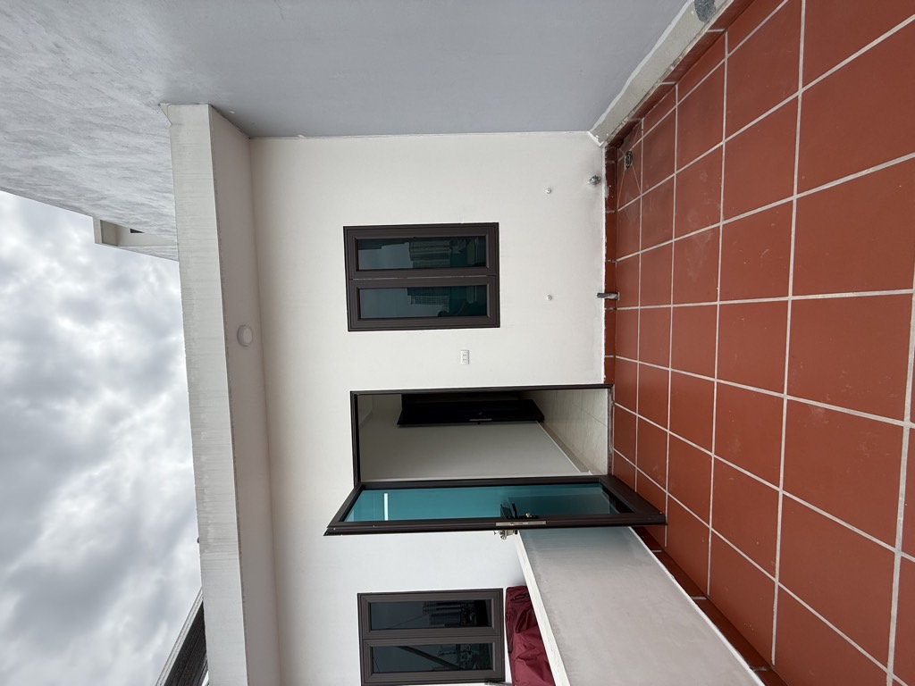 Bán nhà Lĩnh Nam - diện tích 35m2 6 tầng - ô tô vào trong nhà - giá 12,5 tỷ