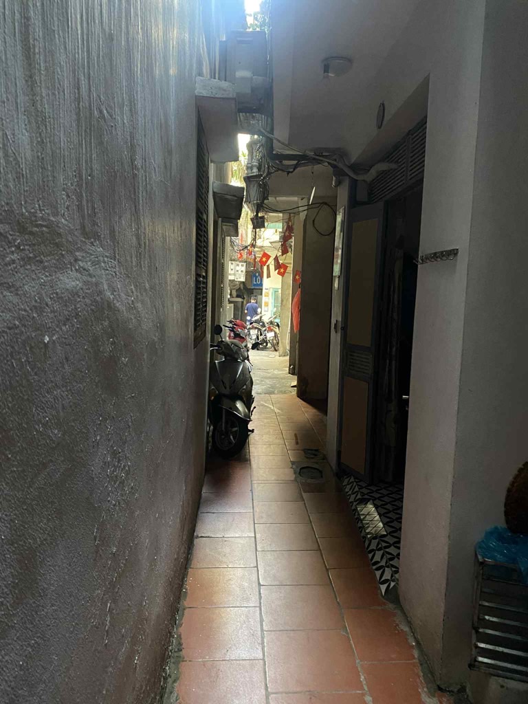 Bán nhà Lò Đúc - diện tích 18,6m2 5 tầng - ô tô cách nhà 10m - giá 7,1 tỷ