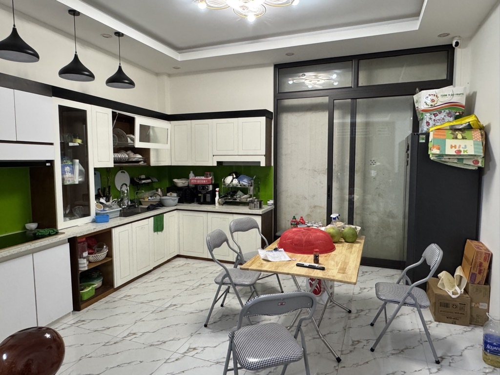 Bán nhà Ngõ Thống Nhất - diện tích 42.2m2 5 tầng - Sổ đỏ chính chủ - giá 12 tỷ