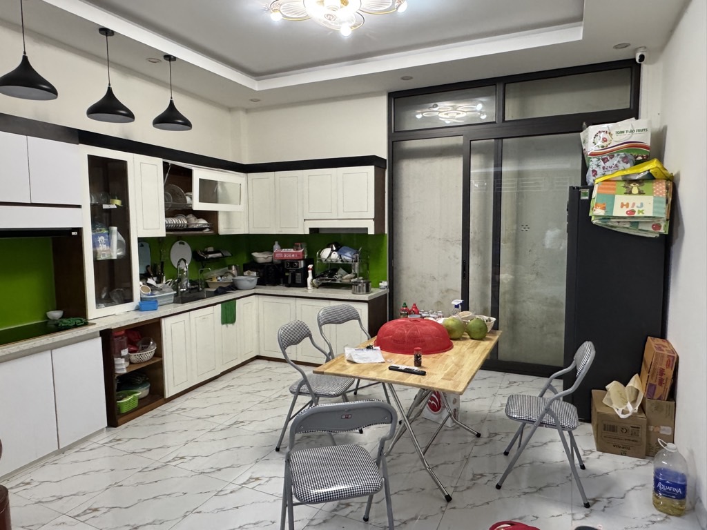 Bán nhà Ngõ Thống Nhất - diện tích 42.2m2 5 tầng - Sổ đỏ chính chủ - giá 12 tỷ