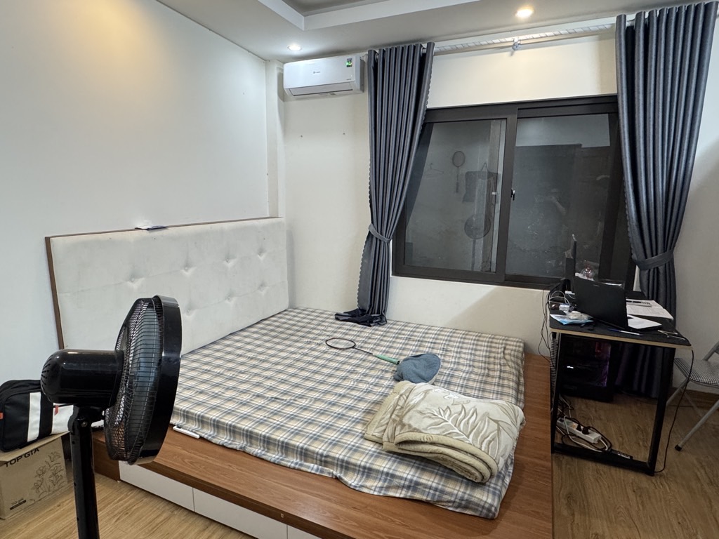 Bán nhà Ngõ Thống Nhất - diện tích 42.2m2 5 tầng - Sổ đỏ chính chủ - giá 12 tỷ