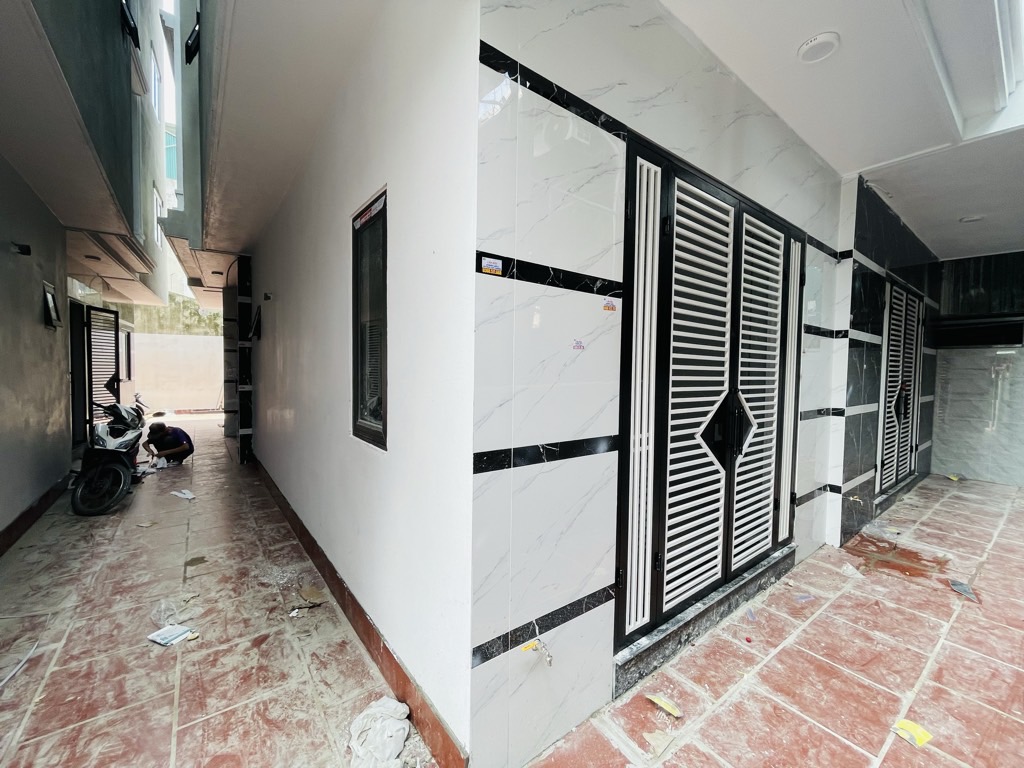 Bán nhà Thuý Lĩnh - diện tích 30m2 6 tầng - Ô tô đỗ cổng - giá 7,8 tỷ