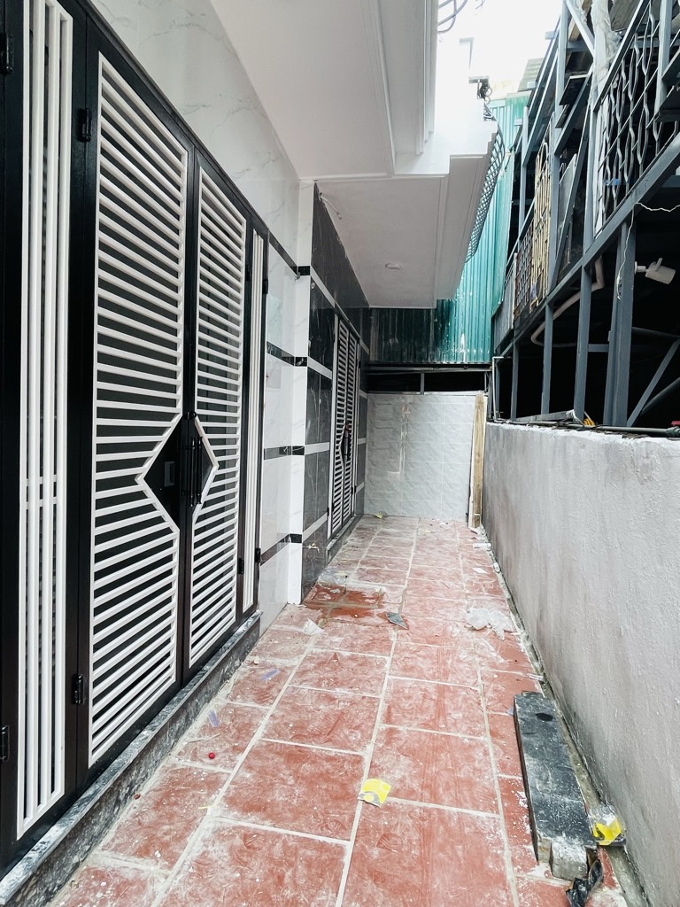 Bán nhà Thuý Lĩnh - diện tích 30m2 6 tầng - Ô tô đỗ cổng - giá 7,8 tỷ