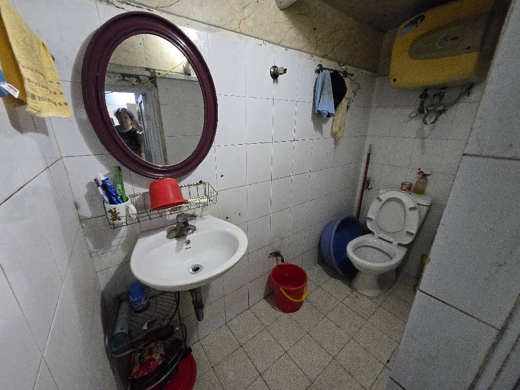 Bán nhà Thái Thịnh - diện tích 55m2 2 tầng - Ngõ rộng thoáng - giá 16 tỷ