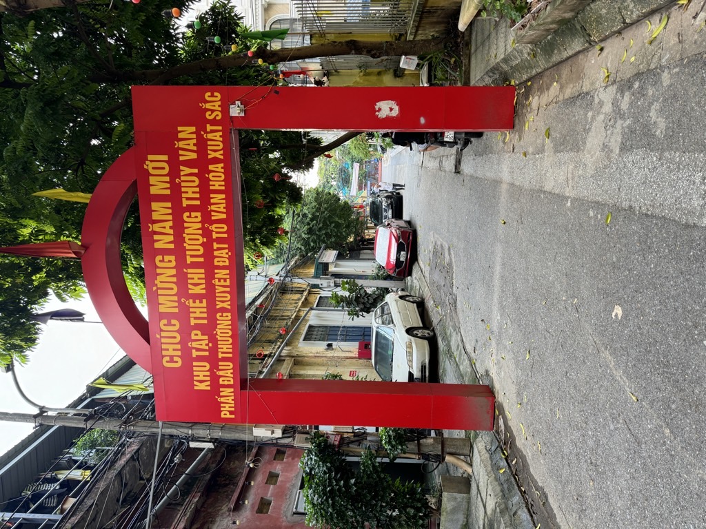 Bán nhà Chùa Bộc - diện tích 33m2 4 tầng - Ô tô đỗ cửa - giá 11,8 tỷ