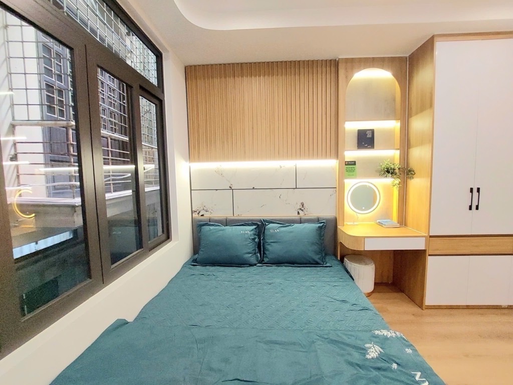 Bán nhà Nguyễn Cao - 21m2 5 tầng - lô góc, ngõ thông, kinh doanh - giá 6,5 tỷ