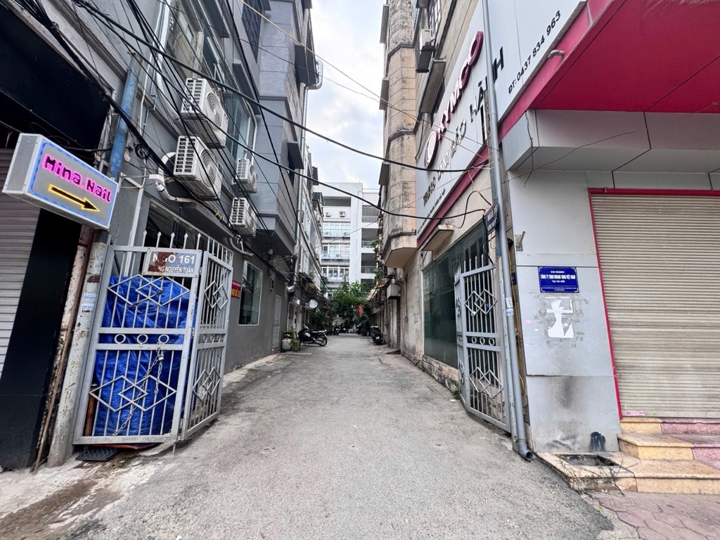 Bán nhà Nguyễn Tuân - diện tích 54m2 4 tầng - Ô TÔ TRÁNH - giá 20,9 tỷ