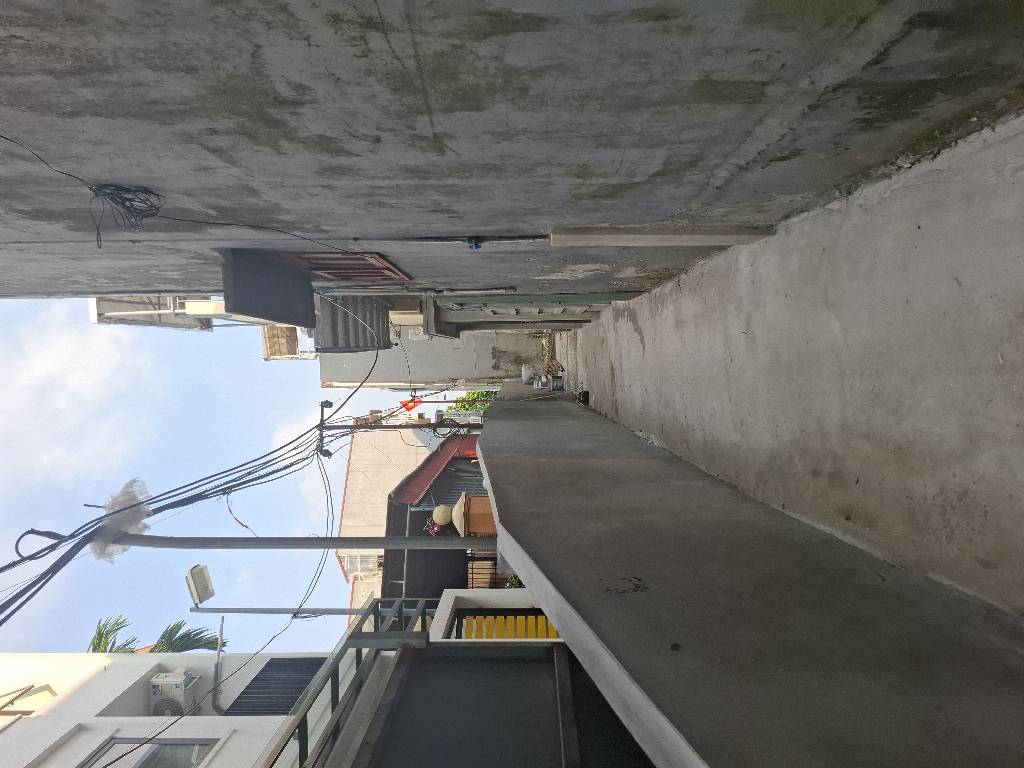 Bán nhà Thúy Lĩnh - diện tích 43m2 1 tầng - ô tô đỗ gần - giá 5,5 tỷ