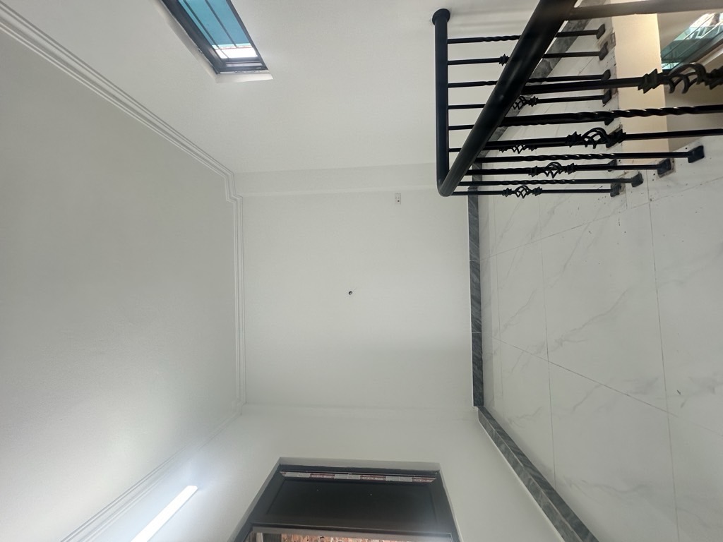 Bán nhà Tân Mai - diện tích 32.8m2 3 tầng - Nhà vuông đẹp - giá 3,8 tỷ