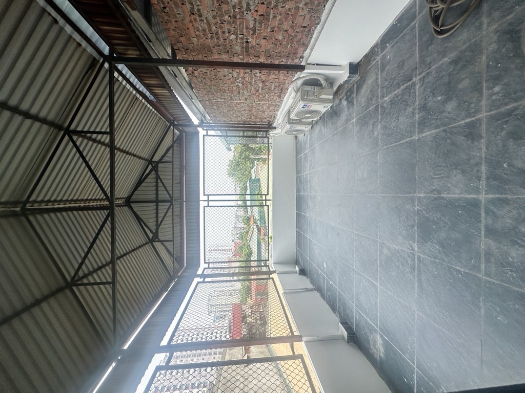 Bán nhà Tân Mai - diện tích 32.8m2 3 tầng - Nhà vuông đẹp - giá 3,8 tỷ