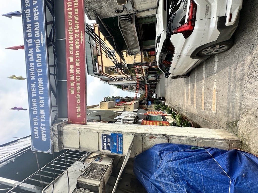 Bán nhà Tân Mai - diện tích 32.8m2 3 tầng - Nhà vuông đẹp - giá 3,8 tỷ