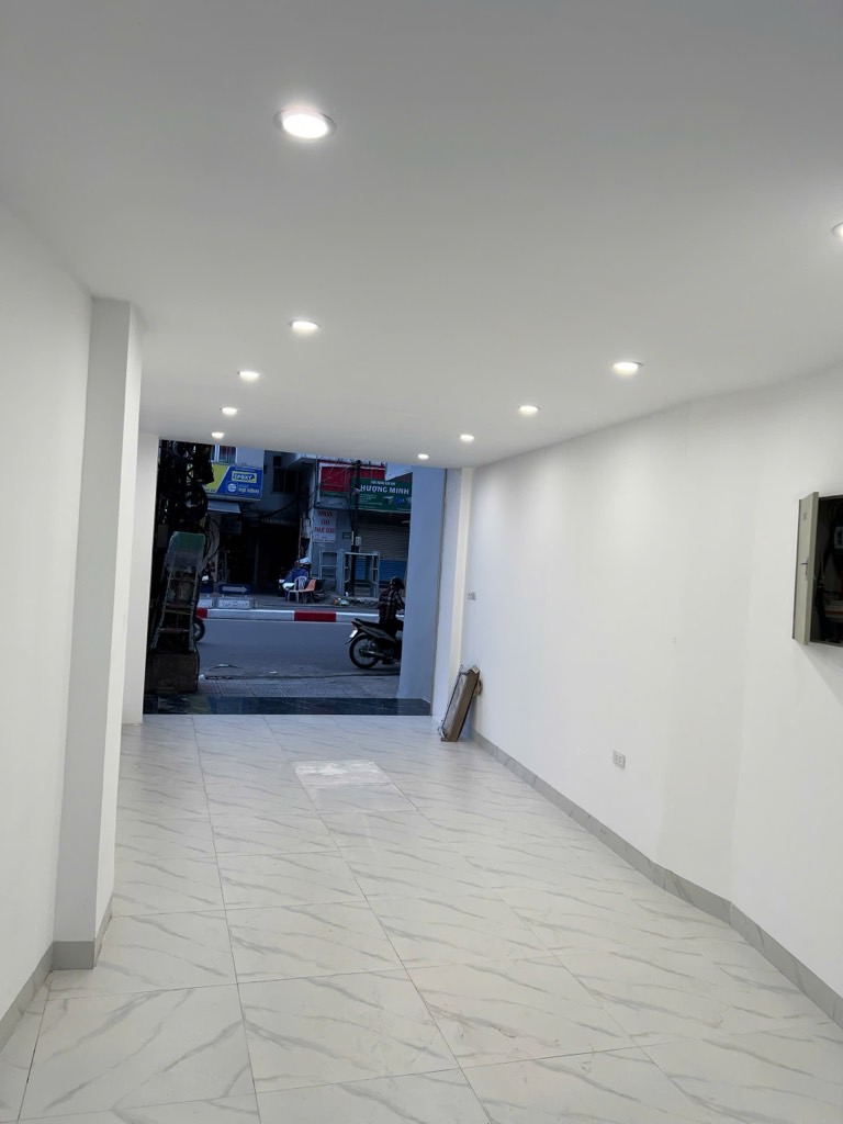 Bán nhà La Thành - diện tích 33m2 6 tầng - Ô Chợ Dừa - giá 18,5 tỷ