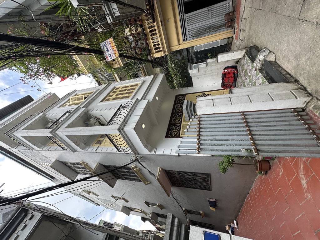 Bán nhà Giải Phóng - diện tích 85m2 5 tầng - Lô góc 3 mặt thoáng - giá 19 tỷ