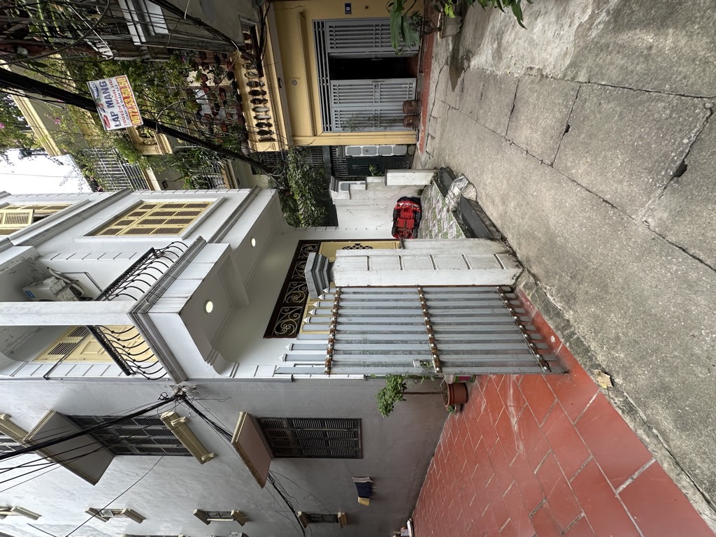 Bán nhà Giải Phóng - diện tích 85m2 5 tầng - Lô góc 3 mặt thoáng - giá 19 tỷ