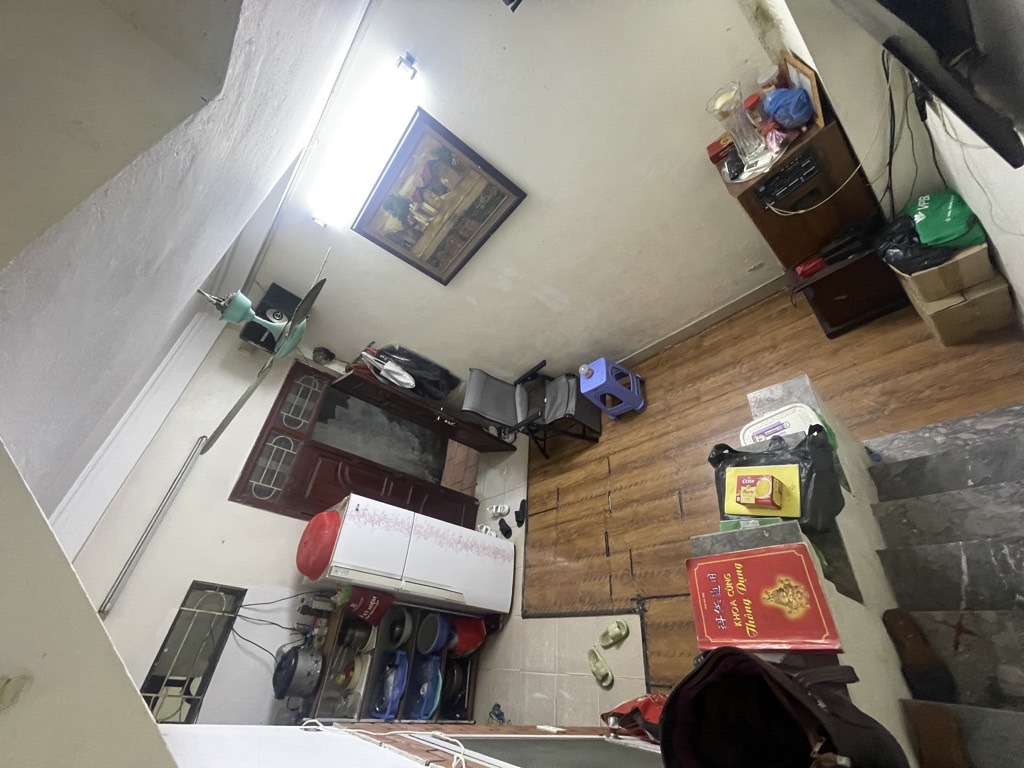 Bán nhà Đê Tô Hoàng - diện tích 30m2 3 tầng - Nhà cũ, cho thuê 10 triệu/tháng - giá 7,7 tỷ