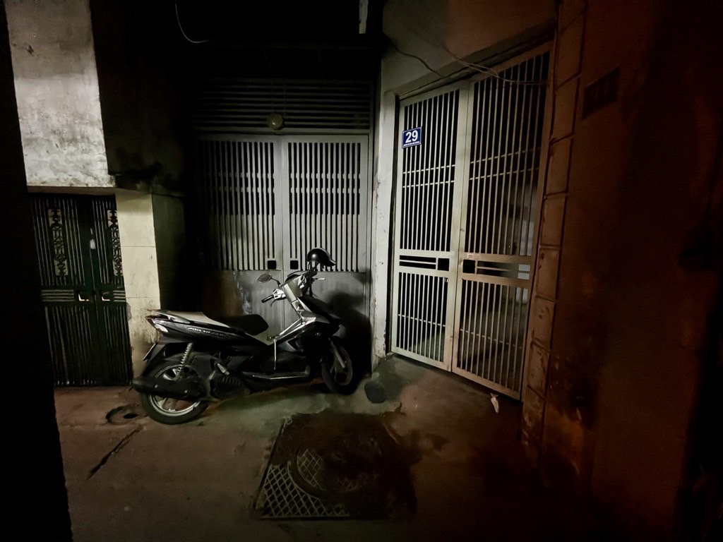 Bán nhà Ngõ Mai Hương - diện tích 33m2 4 tầng - Sổ đỏ chính chủ - giá 7,4 tỷ