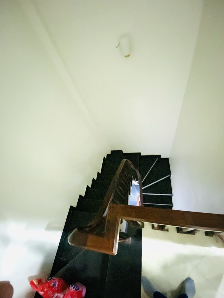 Bán nhà Định Công - diện tích 30.1m2 5 tầng - Nhà dân đẹp như mới - giá 8,5 tỷ