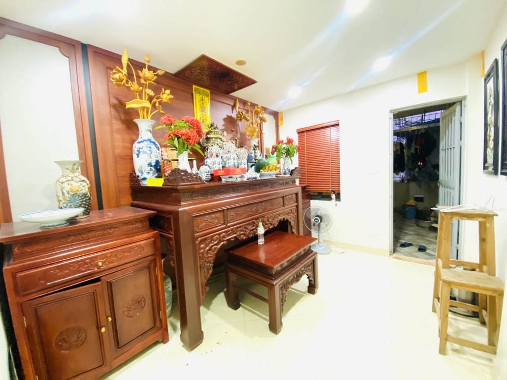 Bán nhà Định Công - diện tích 30.1m2 5 tầng - Nhà dân đẹp như mới - giá 8,5 tỷ